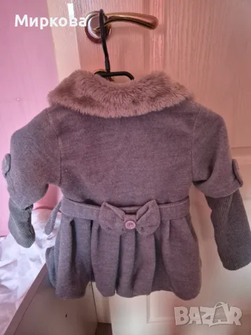 Палто за малки принцеси, размер 5-6 години, снимка 3 - Детски якета и елеци - 49789731