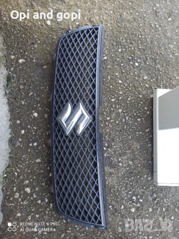 Предна решетка с емблема Suzuki vitara