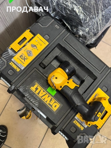 Dewalt DCK440L3T, снимка 7 - Винтоверти - 53281913