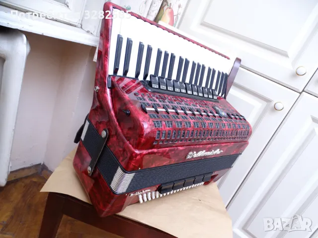 Акордеон Велтмайстер Метеор 120 баса НОВ, снимка 7 - Акордеони - 49074533