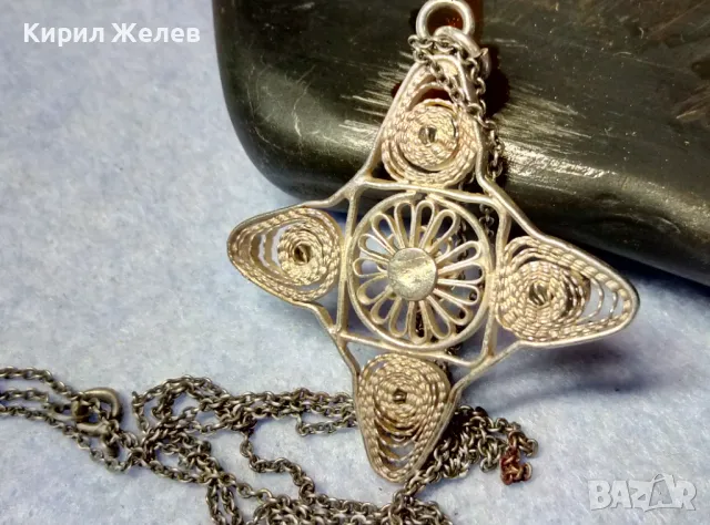 СТАР ФИЛИГРАНЕН ПОСРЕБРЕН МЕДЕН МЕДАЛЬОН с АКВАМАРИН и СРЕБЪРНА ВЕРИЖКА с НУЖДА от ЛЕК РЕМОНТ 44833, снимка 13 - Антикварни и старинни предмети - 49351757