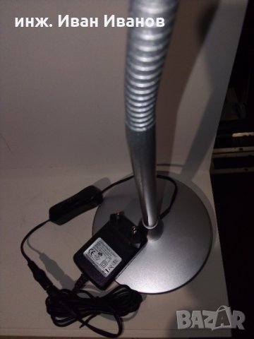 Настолна светодиодна лампа с чупещо рамо - LED table lamp, снимка 2 - Друга електроника - 33429721
