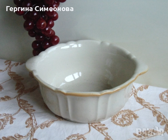 Красива порцеланова купа, снимка 2 - Чинии - 52279303