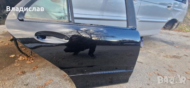 Задна дясна  врата за Mercedes w203 C-Class Седан, снимка 2 - Части - 47971577