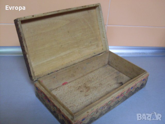 Стара дървена кутия., снимка 8 - Антикварни и старинни предмети - 43375487