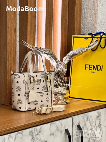 MCM дамски чанти Различни цветове , снимка 3 - Чанти - 48874479