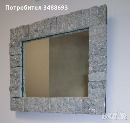 ОГЛЕДАЛО със залепени ръчно дялани парченца от сив мрамор, снимка 1 - Декорация за дома - 38468823