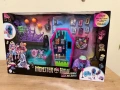 Комплект мебели за кукли, Monster High, страховито студио, многоцветен, снимка 1