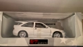 Ford Escort Cosworth 1:18 UT Models, снимка 1