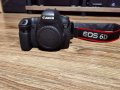 Продавам фотоапарат Canon 6D 