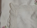 Покривка с бродерия и дантела 110/150, снимка 2