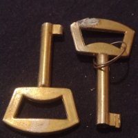 Два стари ключа от соца за секция ракла за КОЛЕКЦИОНЕРИ 25914, снимка 5 - Други ценни предмети - 43269294