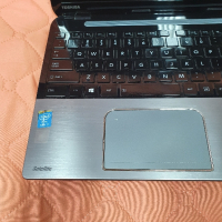Продавам лаптоп нова банерия TOSHIBA satellite S55., снимка 4 - Лаптопи за дома - 44858127