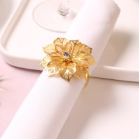 Комплект 6 броя пръстени за салфетки от плат цвете златист цвят , снимка 5 - Декорация за дома - 43876645