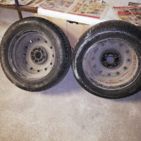 Зимни гуми със стоманени джанти , снимка 2 - Гуми и джанти - 36531505