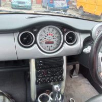 Mini Cooper 1,6-116к.с. газов инжекцион, снимка 15 - Автомобили и джипове - 33227575