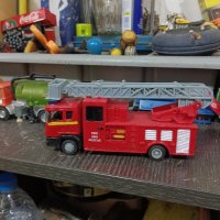 Пожарникарска вишка , снимка 4 - Коли, камиони, мотори, писти - 43348267
