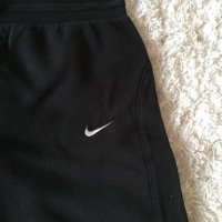 Панталони Nike, снимка 2 - Панталони - 26950391