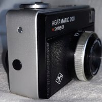 Камера Agfamatic 200 Sensor с калъф. 1972, снимка 13 - Камери - 40867353
