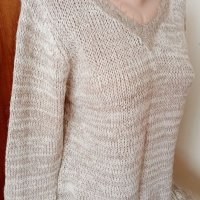 Италиански пуловер M/L размер , снимка 1 - Блузи с дълъг ръкав и пуловери - 26806032