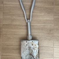 Сгъваема немска лопата , снимка 1 - Антикварни и старинни предмети - 36855895