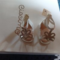 Продавам нови официални бебешки  обувки, естествена кожа,made in Italy , снимка 1 - Бебешки обувки - 36756697