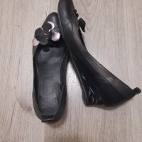 Елегантни обувки на фирма Janet., снимка 1 - Дамски ежедневни обувки - 44030325