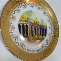 Декоративна порцеланова чиния с позлата Karlovy vary, снимка 2 - Колекции - 35338079