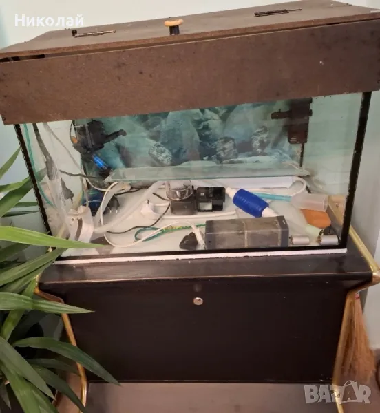 Аквариум с оборудване и шкаф , снимка 1