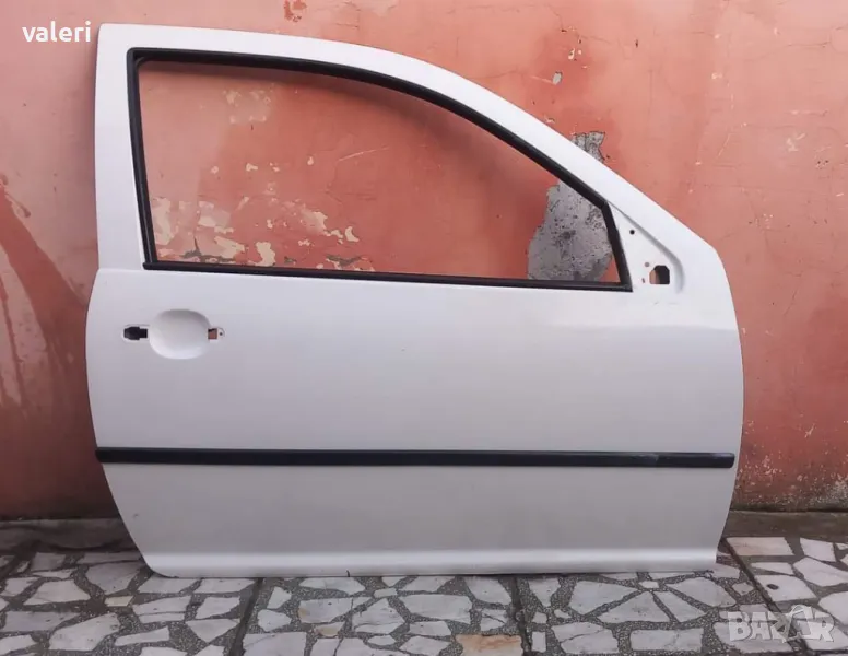 Врата за Фолксваген Голф 4 2+1Позиция; Дясна , снимка 1