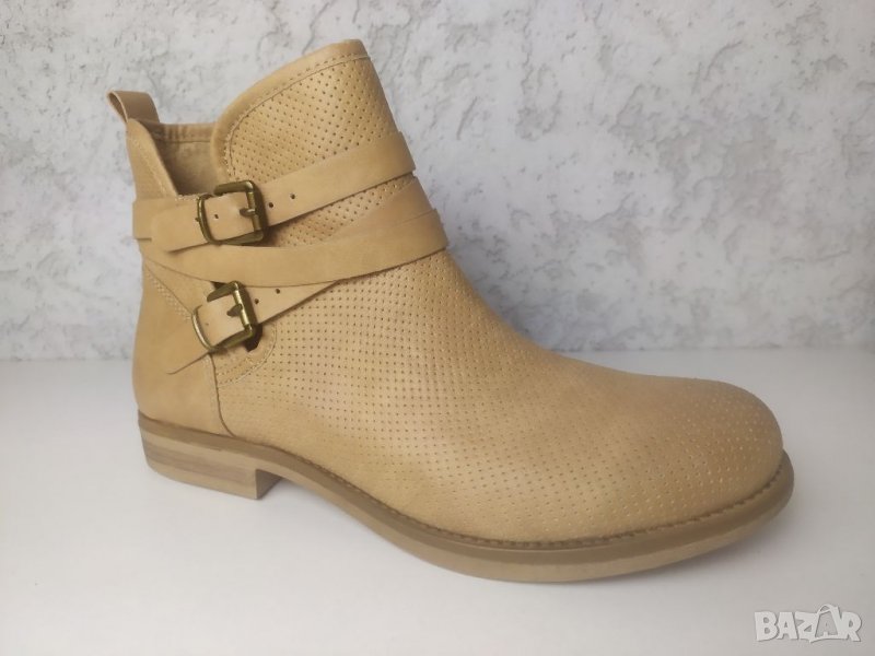 Перфорирана пролетна бота Primadonna , снимка 1