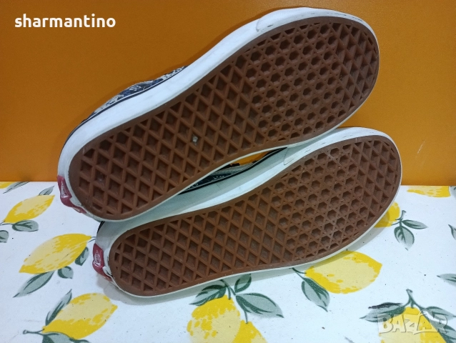Vans кожени с черепи N 36,5, снимка 8 - Кецове - 52977099