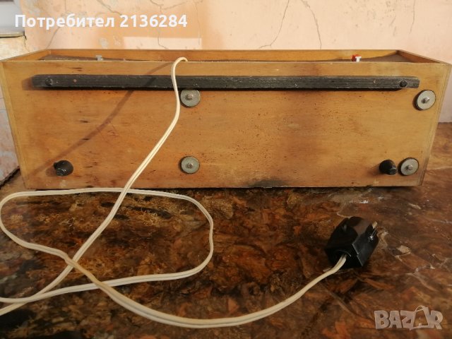 Старо радио, снимка 3 - Антикварни и старинни предмети - 43110710