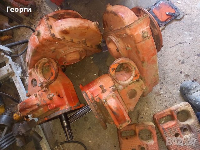 Продавам части за владимирец т 25