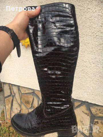 Дамски елегантни лачени ботуши