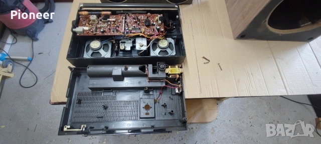 Касетофони Hitachi, снимка 15 - Радиокасетофони, транзистори - 51659365