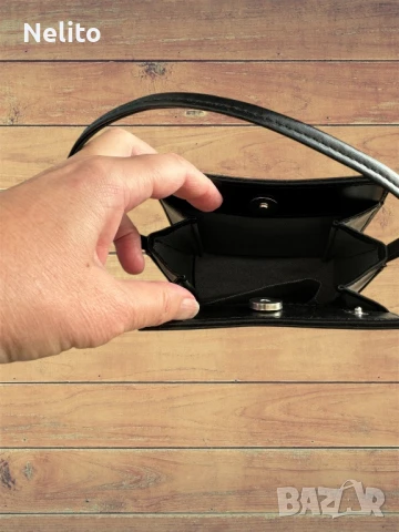 Две  парти чантички, снимка 4 - Чанти - 22321580