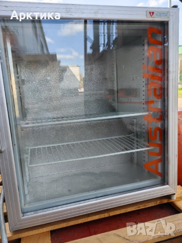 Минусова хладилна  витрина.