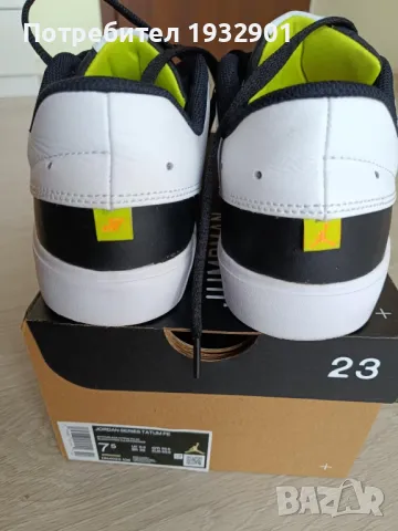 Оригинални маратонки JORDAN , снимка 4 - Маратонки - 49477577