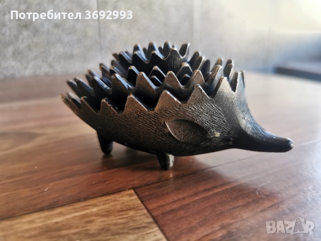 КОМПЛЕКТ винтидж метален пепелник Таралеж, ретро тютюн стил Walter Bosse, снимка 5 - Колекции - 43452015