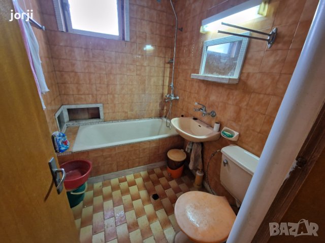 Дава под наем 4-СТАЕН Кралска зона, град Добрич (Частно лице), снимка 10 - Апартаменти - 44011494