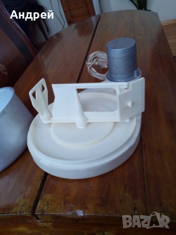 Стара машина за сладолед #2, снимка 4 - Антикварни и старинни предмети - 27497076