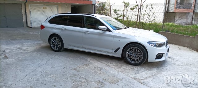 BMW 520d xDrive Комби, М пакет, подарък - джанти 17'' със зимни гуми, снимка 2 - Автомобили и джипове - 36623469
