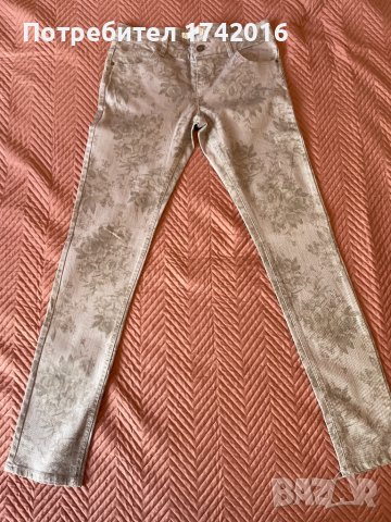 Светли дънки на цветя, снимка 4 - Дънки - 36179594