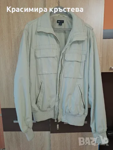 Продавам мьжко яке ново.якето е пролетно есенно.