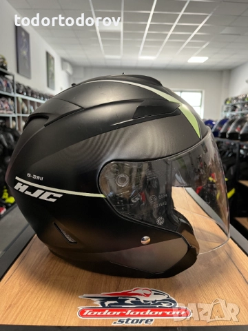 Скутер чопър мото каска HJC IS 22 V.2 ,L 59-60см. вградени очила, снимка 2 - Аксесоари и консумативи - 51923692