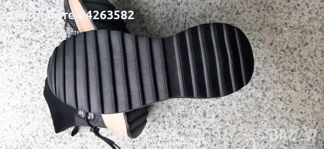 Нови маратонки TOSCA BLU 39н, снимка 4 - Маратонки - 53281466