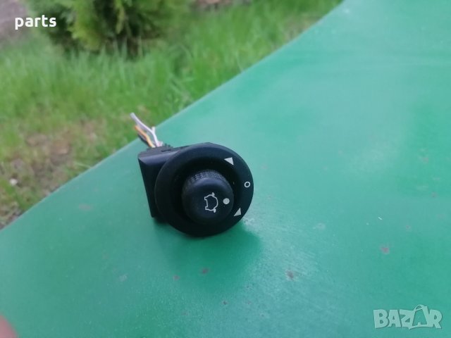 Бутон Регулиране Огледала Форд Мондео - Фокус - Фиеста - Транзит N, снимка 4 - Части - 29536787