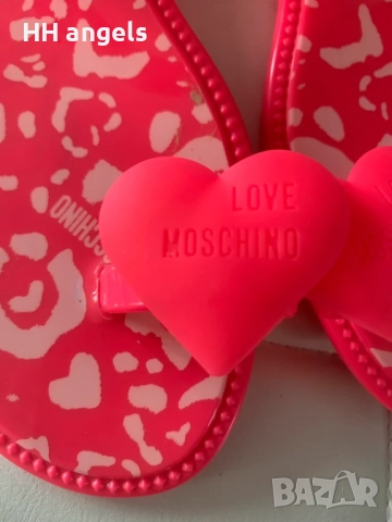 Love Moschino чисто нови цикламени летни чехли, снимка 3 - Чехли - 52773538