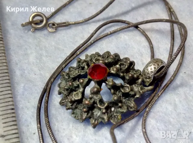 СТАР СКЪПОЦЕНЕН ПОСРЕБРЕН МЕДЕН МЕДАЛЬОН с НАТУРАЛЕН ГРАНАТ и СРЕБЪРНО КОЛИЕ СРЕБРО 925 ITALY 49773, снимка 4 - Антикварни и старинни предмети - 49886270